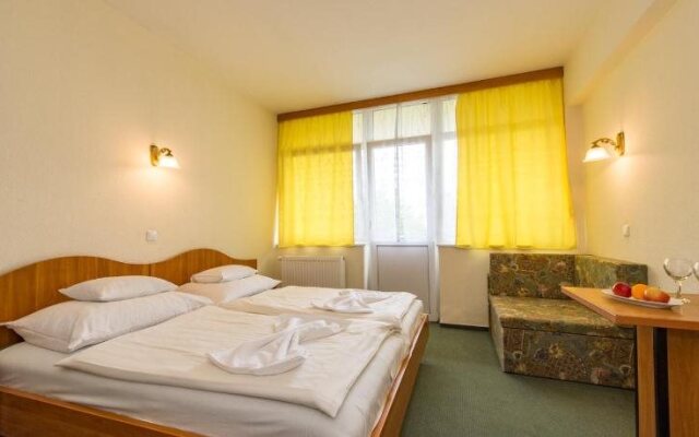 Hotel Nostra