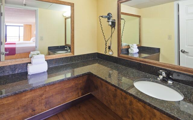 Best Western Ocean Sands Beach Resort