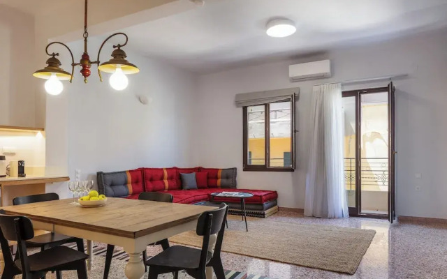 stylish apt up to 4 in Rethymno