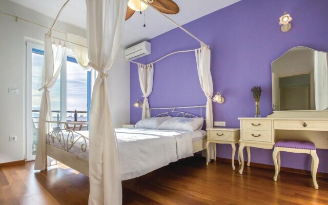 Stunning Home in Brist With Wifi and 4 Bedrooms
