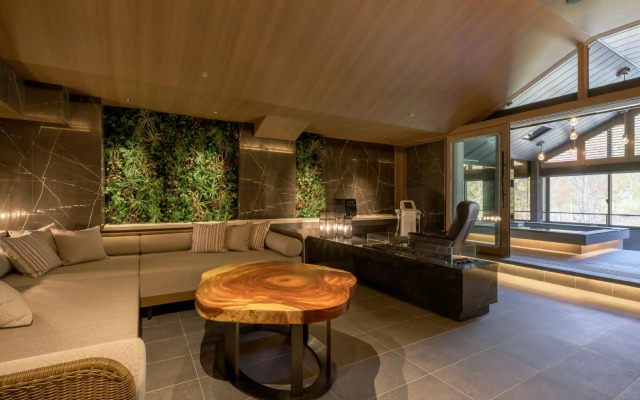 Rusutsu Resort Hotel & Convention