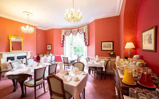 OYO Bailbrook Lodge, Bath