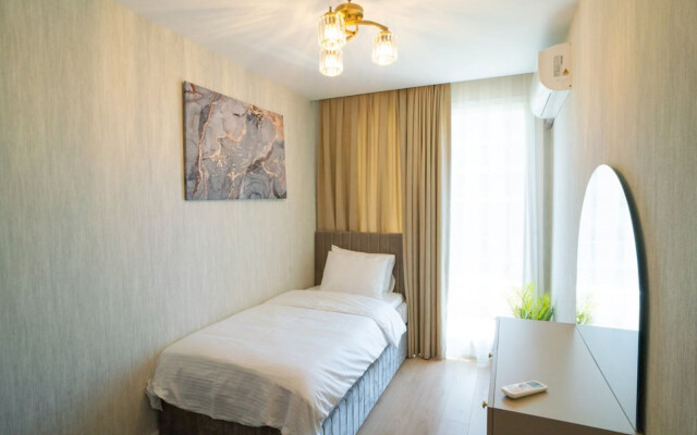 Fancy 2+1 Apt (2 bathrooms) - Core living