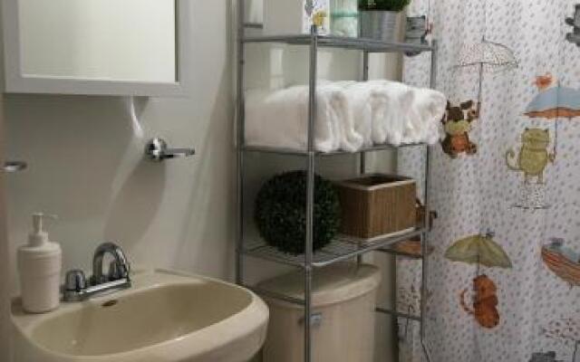 Fantastic & Cozy #3: Condo Close To the Beach