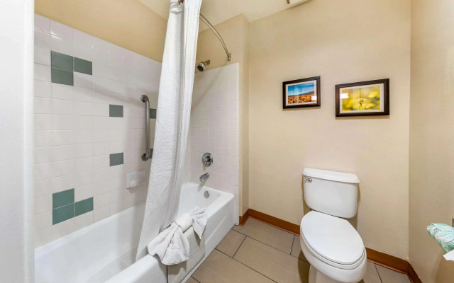 Comfort Inn & Suites Lancaster Antelope Valley