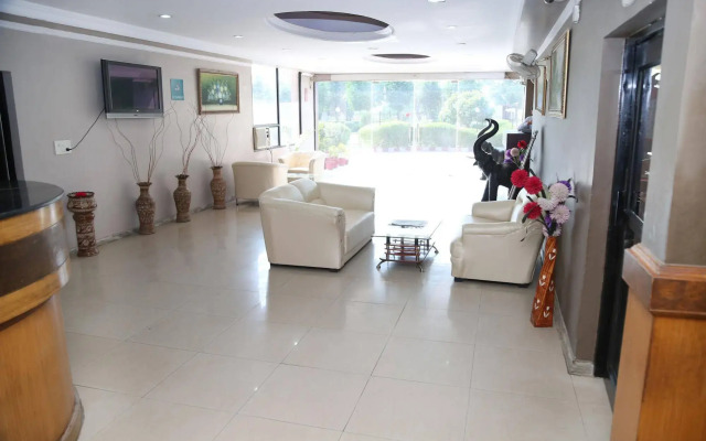 Pacific Inn Suryansh Hotel