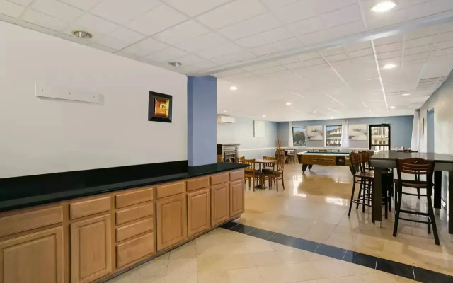 Dutchland Motel