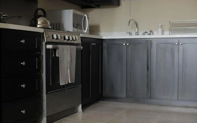 Kingston Apartment at Tres Vista