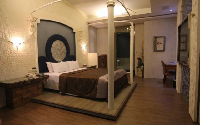 Romantic Code Motel