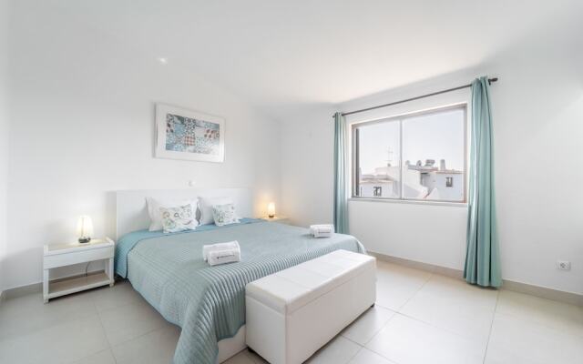 Apt. 89-A São Rafael by HelloVacations