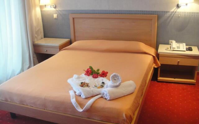 Prime Isthmus Hotel