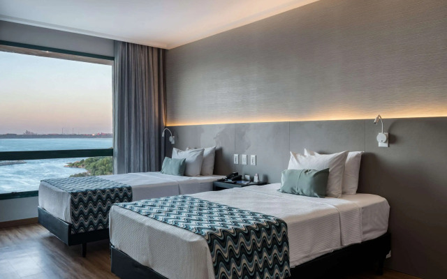 Comfort Suites Vitoria