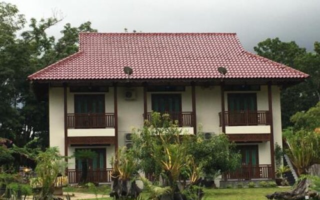 Singgahsana Villa