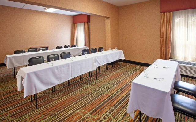 Hampton Inn by Hilton Youngstown-West I-80