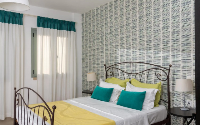 Angela Studios & Apartments