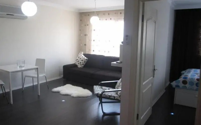 Zena House Bornova 2