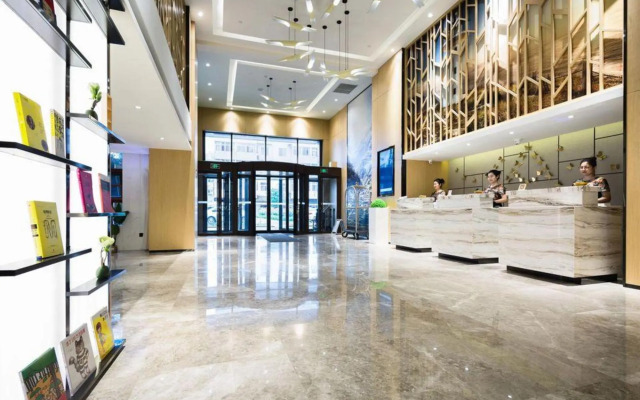 Atour Hotel May Fourth Square Qingdao