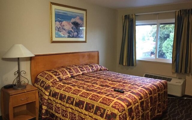 Casa Royal Inn