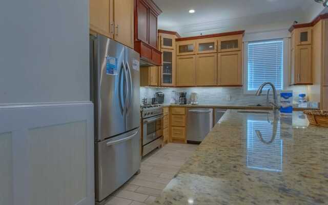 Emerald by Meyer Vacation Rentals