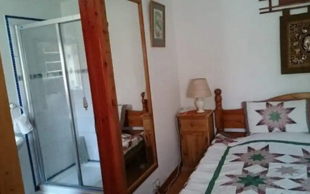 Shiralee Bed & Breakfast