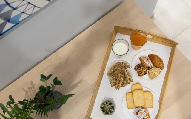 The Omnia Collection Pagrati