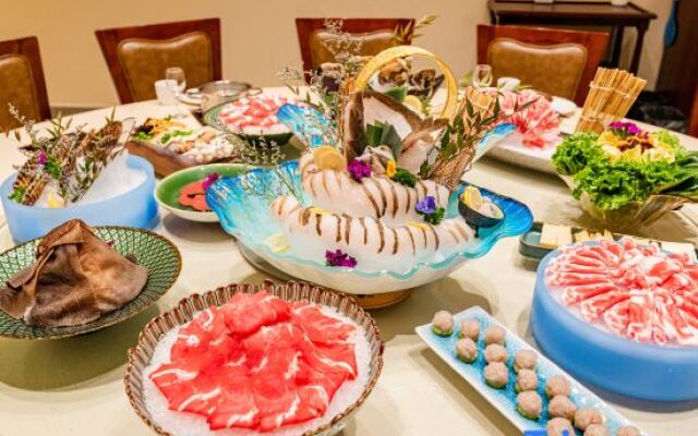 XingAn League Berun Hotel