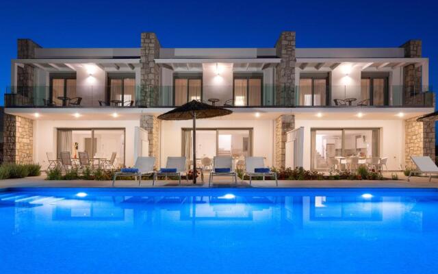 Gennadi Harmony Suites - 200 m from the sea