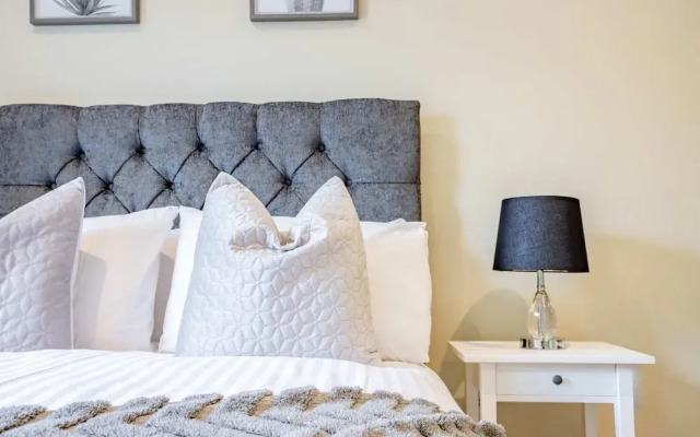 Host Stay Shaw Street Suite