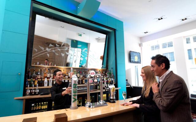 County Hotel & County Aparthotel Newcastle