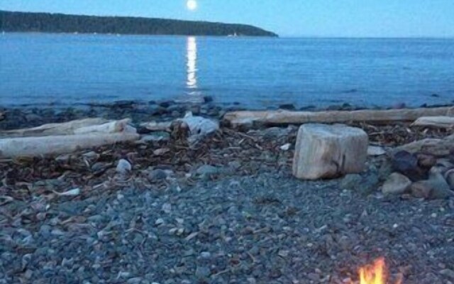 Driftwood by the Sea Inn and RV Resort