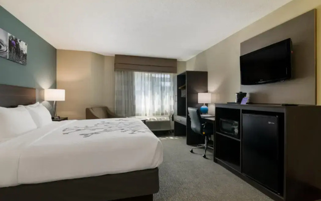 Garner Londonderry Manchester by IHG