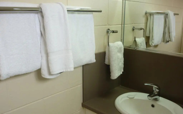 Nambour Lodge Motel