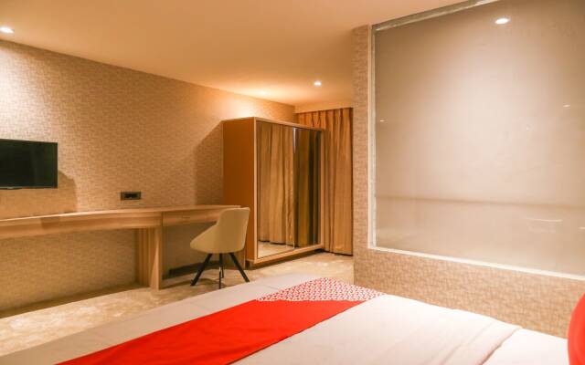 Capital O  22428 Hotel Dreams