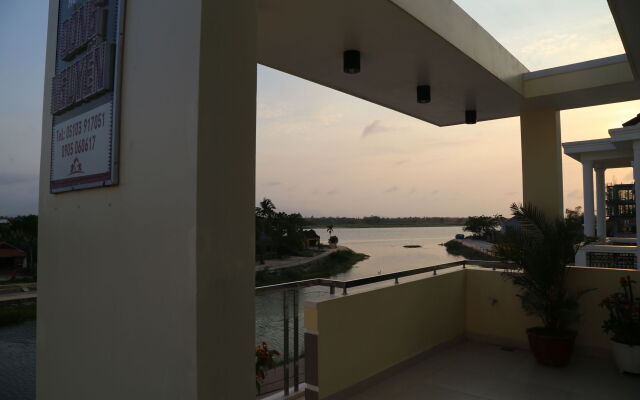 Dong Nguyen Homestay Riverside