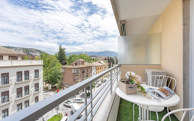 Genteel Home Amira