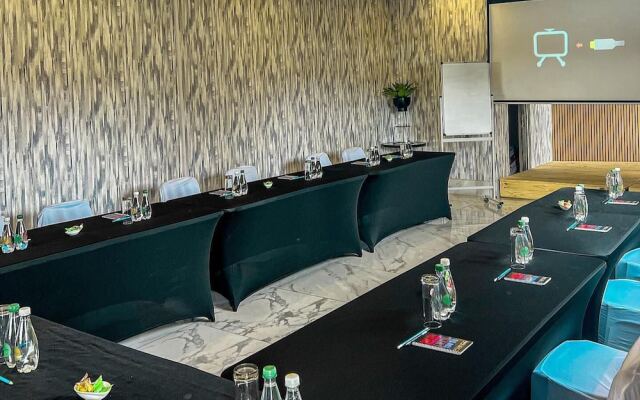 William Nicol Apartments by Monte La Vue