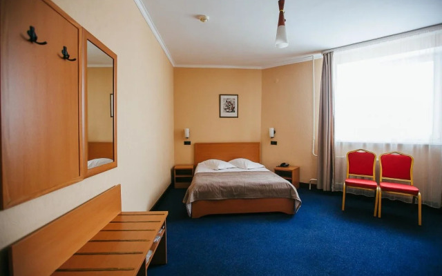 Ayan Hotel