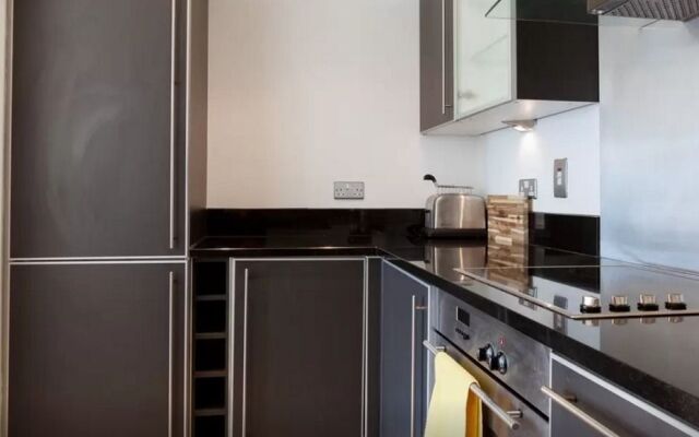 Gallery Quay 2-bed Apartment