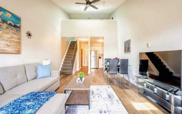 1BR Loft Near DT Cambridge - Trails and Parks