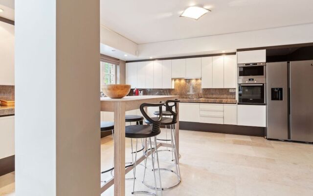 Stylish Villa in Lokeren With Sauna and Various Facilities for Children