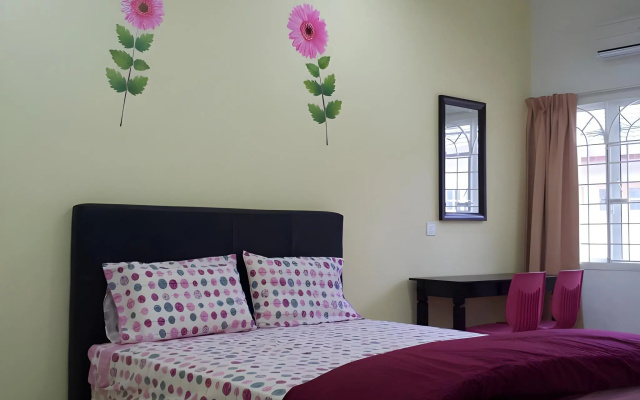 Sunshine Jonker Guesthouse – Guest Rooms – Malacca