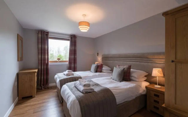 Lord Galloway 33, Newton Stewart