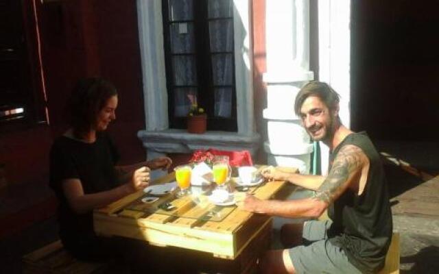 Positive Hostel & Backpackers