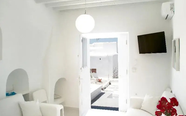 Chora House
