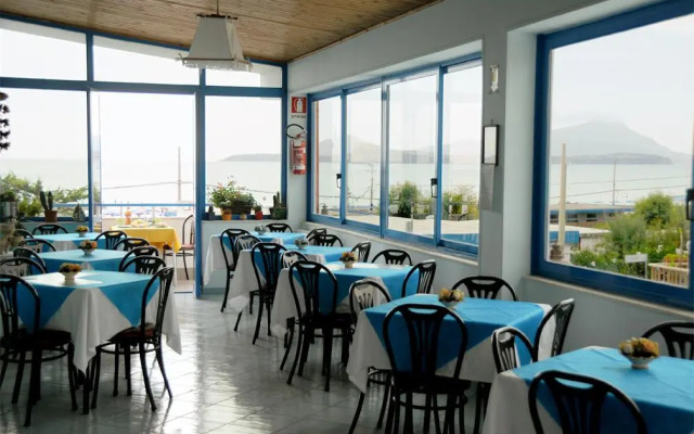 Hotel Villa Del Mare