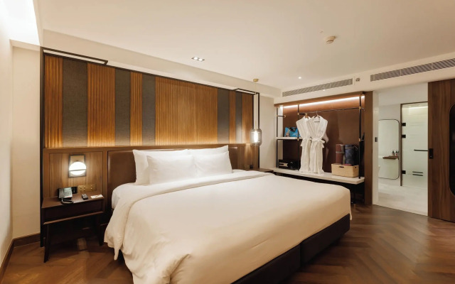 Public House Bangkok, a Member of Design Hotels