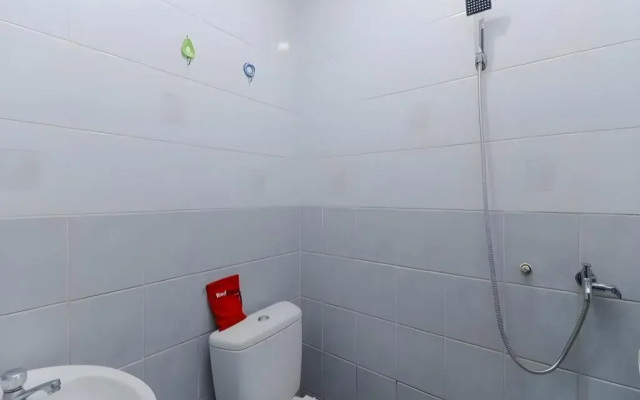 RedDoorz Plus near Batam City Square