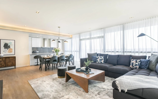 Driven Holiday Homes - City Walk 11B