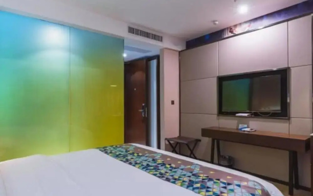 Vyluk J Hotel Guiyang Railway Station