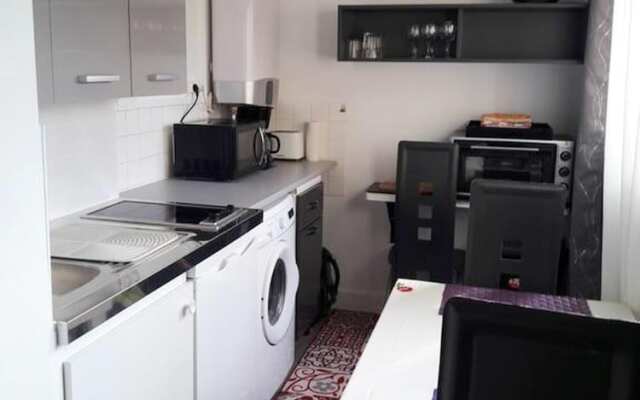 Studio in Saint-brieuc, With Furnished Balcony and Wifi